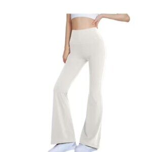 Essential Flared Leggings